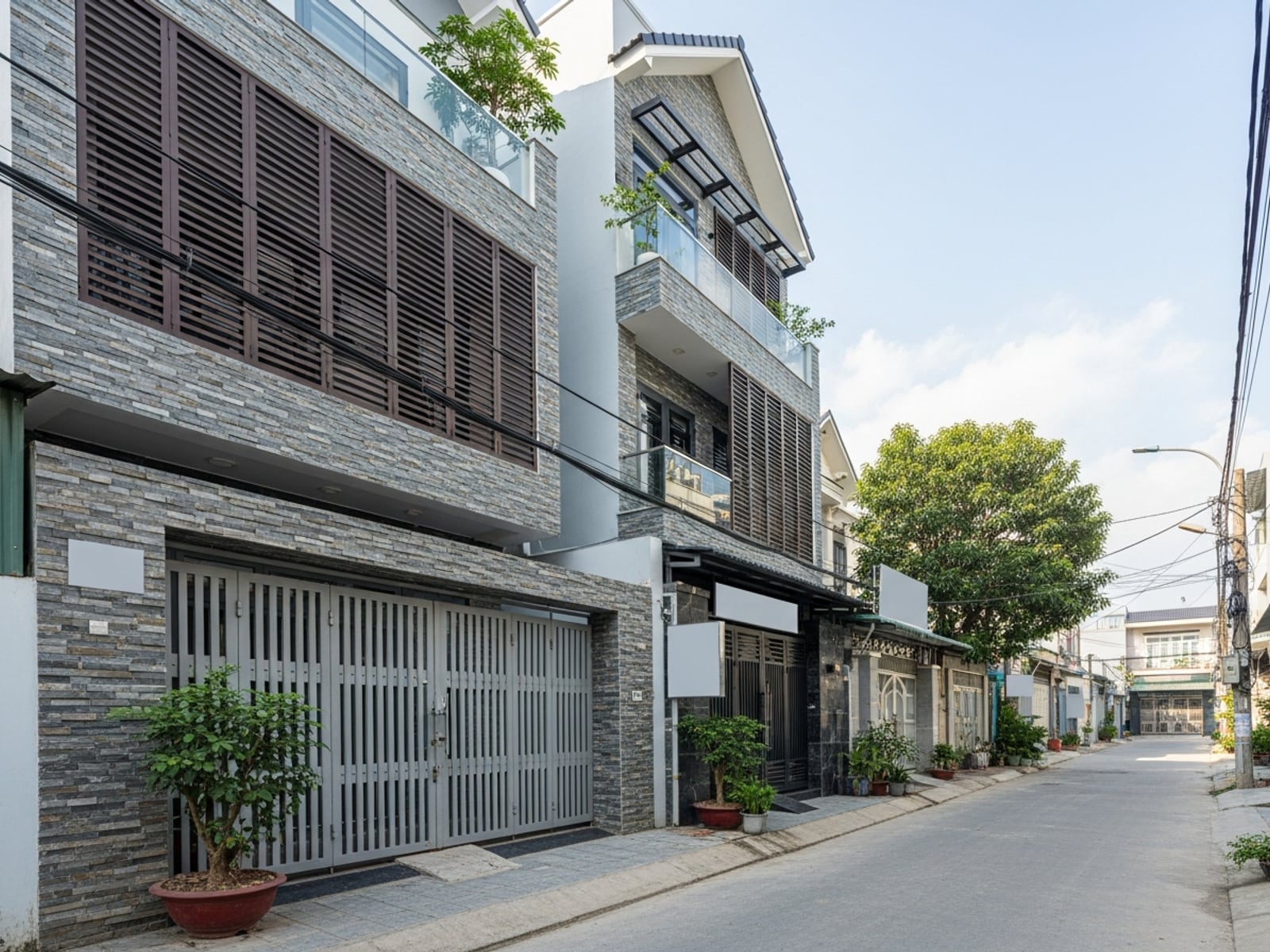 Nhà 4 tầng ngõ ô tô vào nhà, phường Đống Đa
