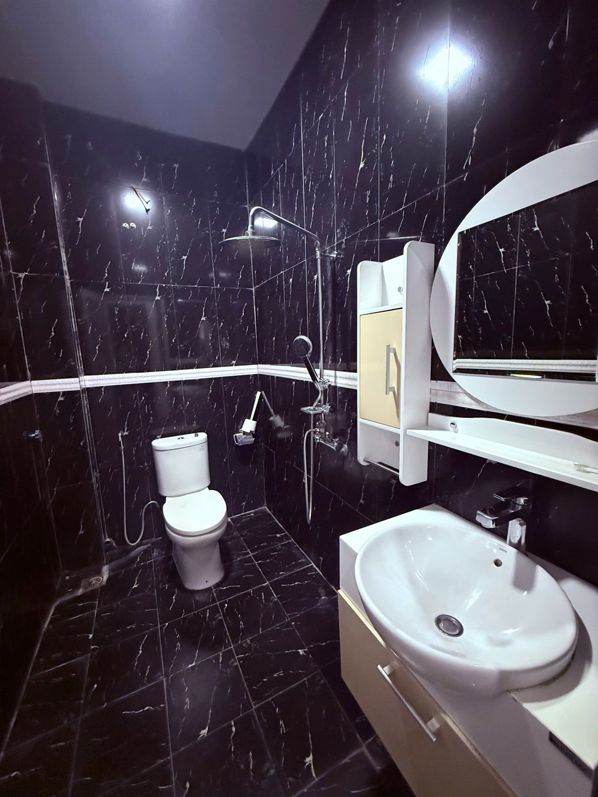Nhà 3 tầng 4.8 tỷ phố Ngô Kính Thần, trung tâm Vĩnh Yên — ảnh 4